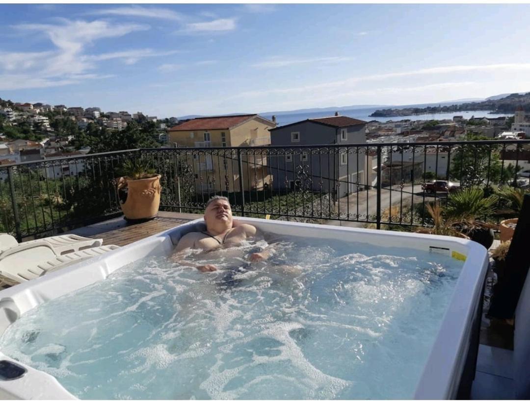 Sea View Apartments With Jaccuzzi ポドストラナ エクステリア 写真