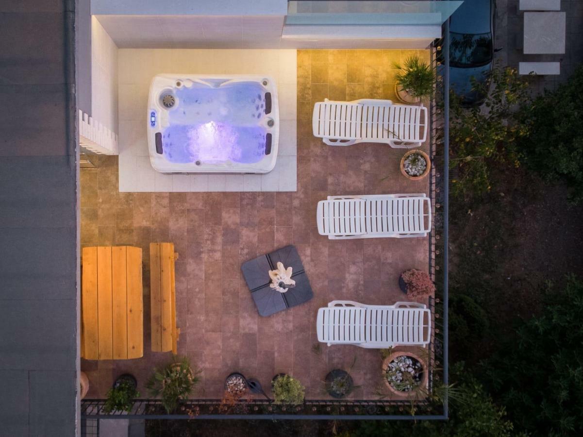 Sea View Apartments With Jaccuzzi ポドストラナ エクステリア 写真